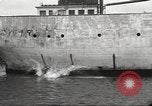 Standbild schwimmen Rohr Long Beach California USA, 1933, aus Sekunde 34 historischem Filmmaterial Videoclip 65675066030