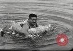 Standbild schwimmen Rohr Long Beach California USA, 1933, aus Sekunde 45 historischem Filmmaterial Videoclip 65675066030