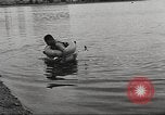 Standbild schwimmen Rohr Long Beach California USA, 1933, aus Sekunde 49 historischem Filmmaterial Videoclip 65675066030