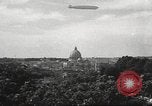 Standbild Graf Zeppelin Rom Italien, 1933, aus Sekunde 22 historischem Filmmaterial Videoclip 65675066031