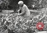 Standbild 128 Jahre alte Frau Delhi California USA, 1933, aus Sekunde 14 historischem Filmmaterial Videoclip 65675066032