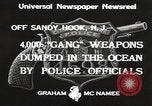 Standbild Munition Dumping Sandy Hook New Jersey USA, 1933, aus Sekunde 8 historischem Filmmaterial Videoclip 65675066033