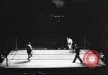 Standbild contortionists New York United States USA, 1933, aus Sekunde 13 historischem Filmmaterial Videoclip 65675066035
