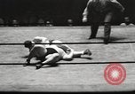 Standbild contortionists New York United States USA, 1933, aus Sekunde 18 historischem Filmmaterial Videoclip 65675066035