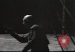 Standbild contortionists New York United States USA, 1933, aus Sekunde 35 historischem Filmmaterial Videoclip 65675066035