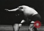 Standbild contortionists New York United States USA, 1933, aus Sekunde 45 historischem Filmmaterial Videoclip 65675066035