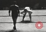 Standbild contortionists New York United States USA, 1933, aus Sekunde 51 historischem Filmmaterial Videoclip 65675066035