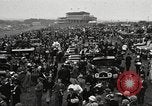 Immagine di Derby inglese Epsom Inghilterra, 1933, secondo 37 filmato di repertorio 65675066036