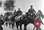 Image l'infanterie allemande de passer à l'avant Allemagne, 1916, de la seconde 30 séquences d'archives historiques vidéo 65675066054