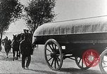 Image l'infanterie allemande de passer à l'avant Allemagne, 1916, de la seconde 36 séquences d'archives historiques vidéo 65675066054