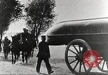 Image l'infanterie allemande de passer à l'avant Allemagne, 1916, de la seconde 37 séquences d'archives historiques vidéo 65675066054