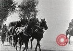 Image l'infanterie allemande de passer à l'avant Allemagne, 1916, de la seconde 41 séquences d'archives historiques vidéo 65675066054