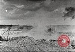 Standbild Britische Mark V Tanks England, 1927, aus Sekunde 1 historischem Filmmaterial Videoclip 65675066064