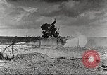 Standbild Britische Mark V Tanks England, 1927, aus Sekunde 6 historischem Filmmaterial Videoclip 65675066064