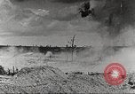 Standbild Britische Mark V Tanks England, 1927, aus Sekunde 11 historischem Filmmaterial Videoclip 65675066064