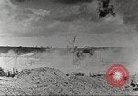 Standbild Britische Mark V Tanks England, 1927, aus Sekunde 12 historischem Filmmaterial Videoclip 65675066064