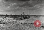 Standbild Britische Mark V Tanks England, 1927, aus Sekunde 15 historischem Filmmaterial Videoclip 65675066064