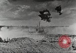 Standbild Britische Mark V Tanks England, 1927, aus Sekunde 22 historischem Filmmaterial Videoclip 65675066064