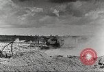 Standbild Britische Mark V Tanks England, 1927, aus Sekunde 27 historischem Filmmaterial Videoclip 65675066064