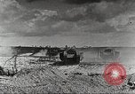 Standbild Britische Mark V Tanks England, 1927, aus Sekunde 29 historischem Filmmaterial Videoclip 65675066064
