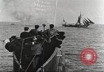 Standbild Segeln Schiff versenkt Atlantik, 1916, aus Sekunde 3 historischem Filmmaterial Videoclip 65675066068