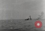 Standbild Segeln Schiff versenkt Atlantik, 1916, aus Sekunde 6 historischem Filmmaterial Videoclip 65675066068