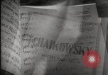 Immagine di Ciaicovskij's home Unione Sovietica, 1943, secondo 39 filmato di repertorio 65675066077
