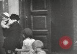 Standbild German Air Raid Leningrad Russland Sowjetunion, 1943, aus Sekunde 12 historischem Filmmaterial Videoclip 65675066081