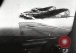 Standbild German Air Raid Leningrad Russland Sowjetunion, 1943, aus Sekunde 42 historischem Filmmaterial Videoclip 65675066081