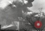 Standbild German Air Raid Leningrad Russland Sowjetunion, 1943, aus Sekunde 54 historischem Filmmaterial Videoclip 65675066081