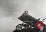 Standbild German Air Raid Leningrad Russland Sowjetunion, 1943, aus Sekunde 60 historischem Filmmaterial Videoclip 65675066081