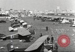 Image avions commerciaux visite de fiabilité Dearborn Michigan USA, 1930, de la seconde 8 séquences d'archives historiques vidéo 65675066096