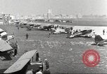 Image avions commerciaux visite de fiabilité Dearborn Michigan USA, 1930, de la seconde 12 séquences d'archives historiques vidéo 65675066096