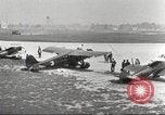 Image avions commerciaux visite de fiabilité Dearborn Michigan USA, 1930, de la seconde 21 séquences d'archives historiques vidéo 65675066096