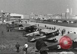 Image avions commerciaux visite de fiabilité Dearborn Michigan USA, 1930, de la seconde 31 séquences d'archives historiques vidéo 65675066096