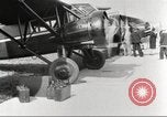 Image avions commerciaux visite de fiabilité Dearborn Michigan USA, 1930, de la seconde 38 séquences d'archives historiques vidéo 65675066096