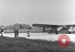 Image avions commerciaux visite de fiabilité Dearborn Michigan USA, 1930, de la seconde 54 séquences d'archives historiques vidéo 65675066096