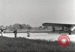 Image avions commerciaux visite de fiabilité Dearborn Michigan USA, 1930, de la seconde 55 séquences d'archives historiques vidéo 65675066096