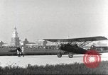 Image avions commerciaux visite de fiabilité Dearborn Michigan USA, 1930, de la seconde 58 séquences d'archives historiques vidéo 65675066096