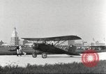 Image avions commerciaux visite de fiabilité Dearborn Michigan USA, 1930, de la seconde 61 séquences d'archives historiques vidéo 65675066096