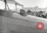 Image femme aviator Nancy Hopkins Dearborn Michigan USA, 1930, de la seconde 3 séquences d'archives historiques vidéo 65675066097