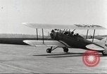 Image femme aviator Nancy Hopkins Dearborn Michigan USA, 1930, de la seconde 12 séquences d'archives historiques vidéo 65675066097