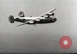 Image Usine de production d'avions B-24 Michigan United States USA, 1944, de la seconde 5 séquences d'archives historiques vidéo 65675066098