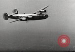 Image Usine de production d'avions B-24 Michigan United States USA, 1944, de la seconde 6 séquences d'archives historiques vidéo 65675066098