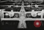 Image Usine de production d'avions B-24 Michigan United States USA, 1944, de la seconde 11 séquences d'archives historiques vidéo 65675066098