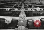 Image Usine de production d'avions B-24 Michigan United States USA, 1944, de la seconde 18 séquences d'archives historiques vidéo 65675066098