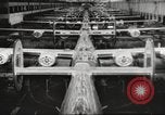 Image Usine de production d'avions B-24 Michigan United States USA, 1944, de la seconde 39 séquences d'archives historiques vidéo 65675066098