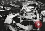 Image Usine de production d'avions B-24 Michigan United States USA, 1944, de la seconde 59 séquences d'archives historiques vidéo 65675066098