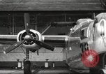 Image Ford B-24 Aéronefs Michigan United States USA, 1944, de la seconde 10 séquences d'archives historiques vidéo 65675066099