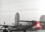 Image Ford B-24 Aéronefs Michigan United States USA, 1944, de la seconde 32 séquences d'archives historiques vidéo 65675066099